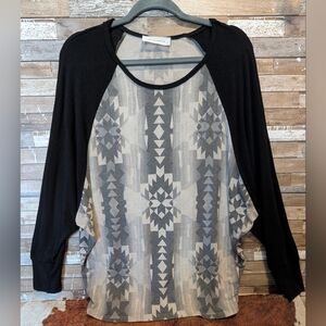 Enti Glamour Aztec W Black Sleeves Tee